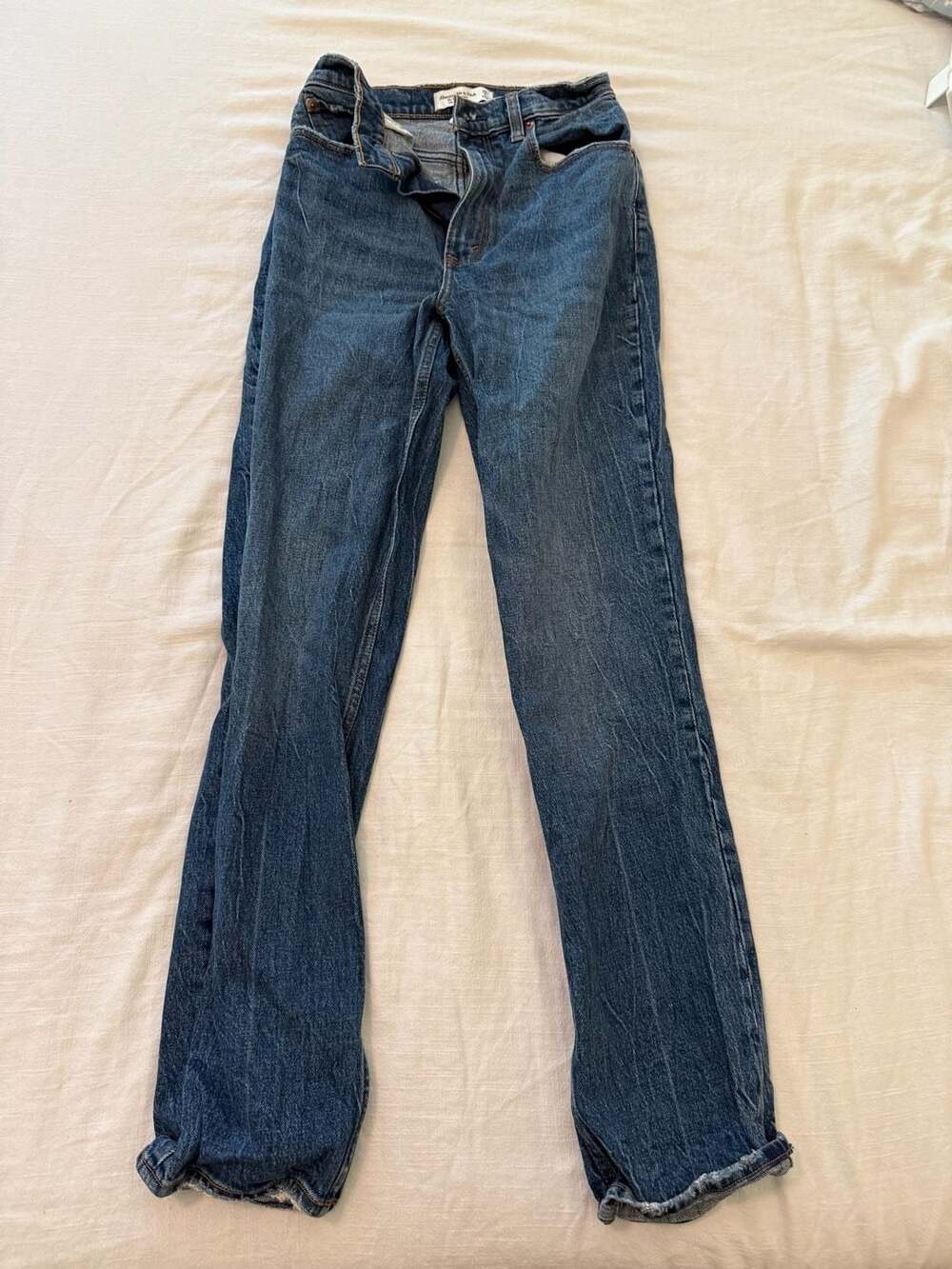 Abercrombie & Fitch The '90s Straight Ultra High Rise Curve Love Jeans Size 26